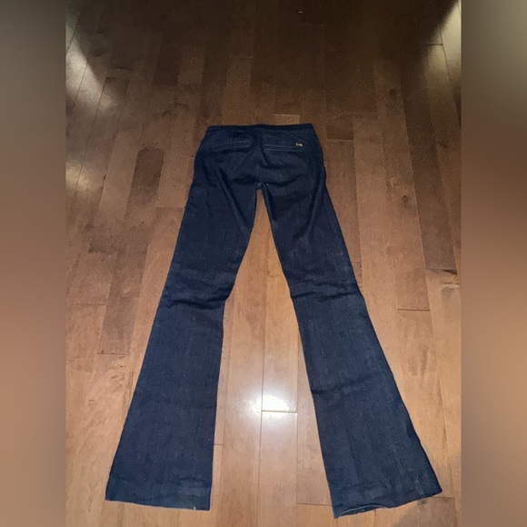 JUICY COUTURE low-rise flare denim jeans - Picture 5 of 9